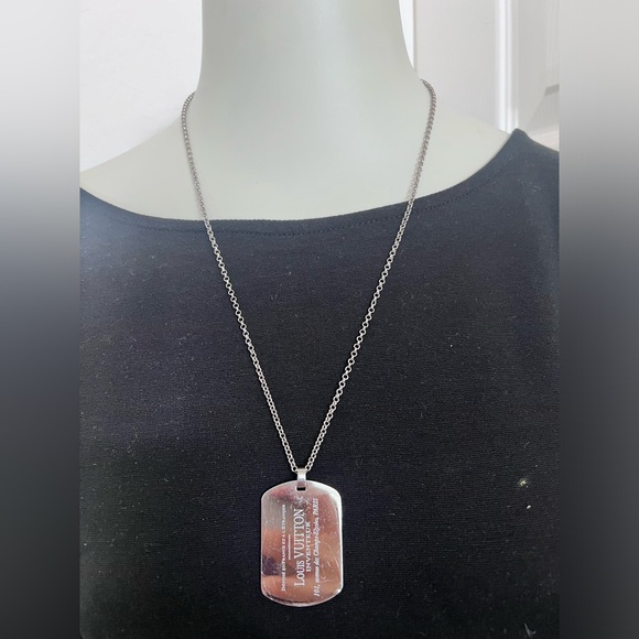 Louis Vuitton Necklace Dog Tag - Picture 1 of 4